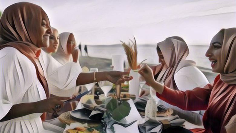 Kocak! Para Mahasiswa Ini Ngadain Bukber Pakai Dresscode Anti Mainstream