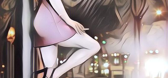 Tinggal di Gubuk Reyot dan Kumpulkan Barang Bekas, Terjawab Kehidupan Mantan PSK yang Saat Tua Hidupnya Menderita