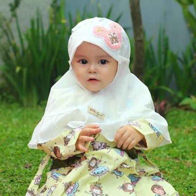 Nama Bayi Perempuan Islami dengan 3 Kata