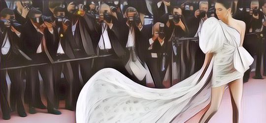 Ide Mix and Match Warna Celana Putih Ala Selebritis