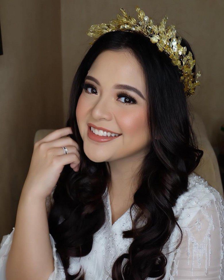 Tasya Kamila Sedang Tersenyum