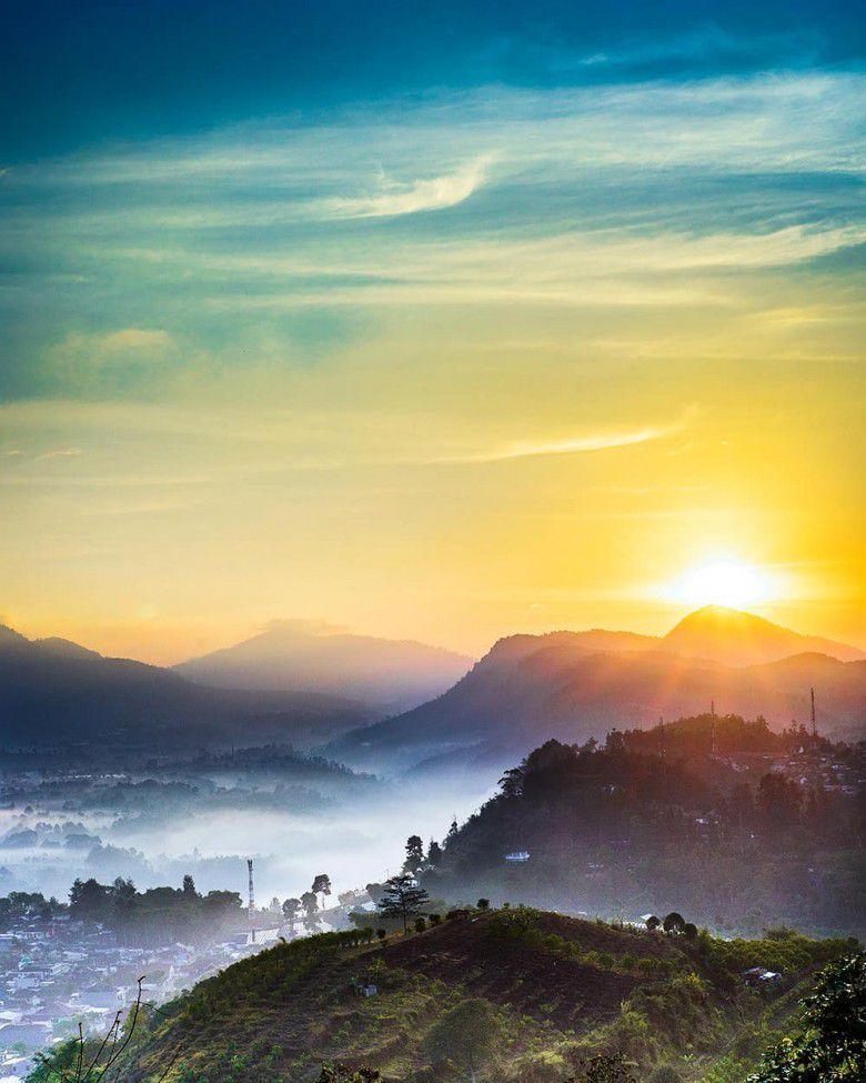 3. Gunung Batu Lembang