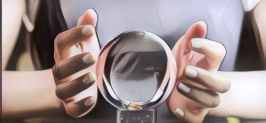 Alasan Kenapa Orang Seneng Diramal Meski Tau Itu Bohongan Doang