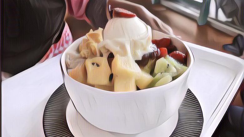 Resep Patbingsoo, Jajanan Es Serut Korea Yang Manis Berisi Potongan Buah Segar