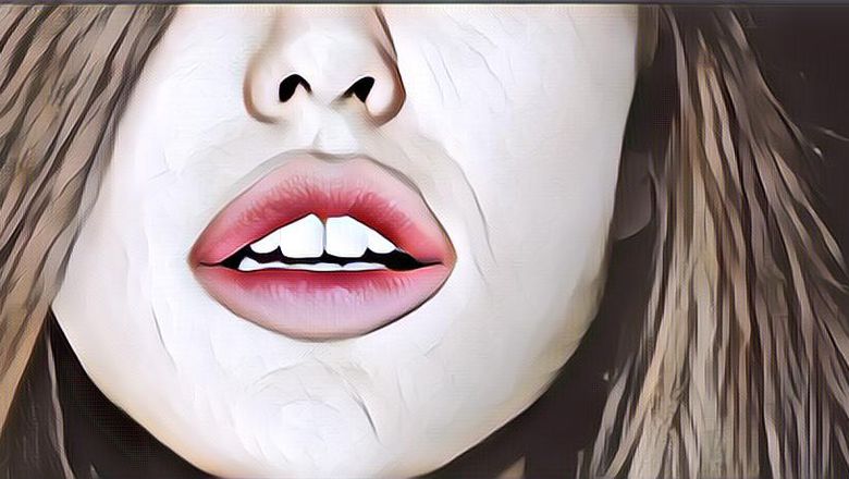 Cara Memakai Lipstik Gaya Ombre, Mau Menggemaskan Kayak Onnie-Onnie Korea?