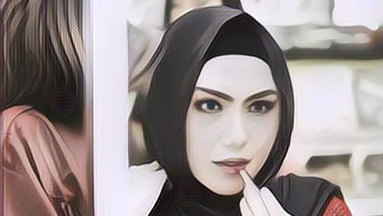 9 Gaya OOTD Hijab Super Stylish Ala Septrina Rams Chhetri