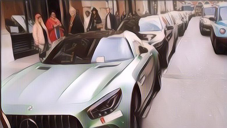 Bukan karena Miskin, Ternyata Alasan Rumah Orang Arab Nggak Ada Garasi Mobil Bikin Kita Jadi Minder