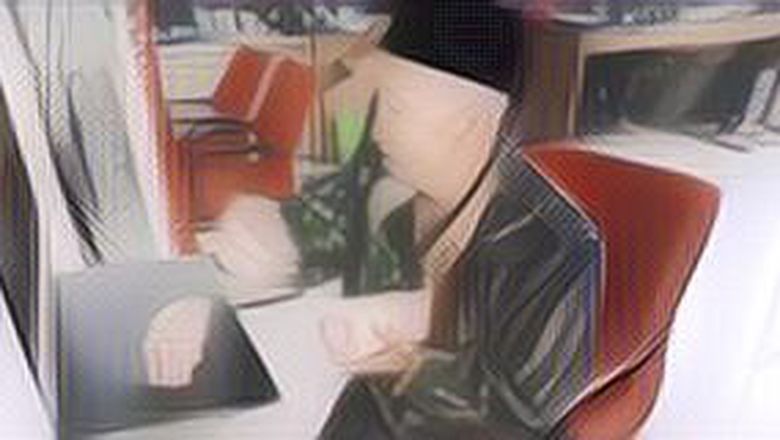 Viral Kakek Beli Mobil Cash dengan Uang dalam Karung, Ternyata Begini Tips Suksesnya