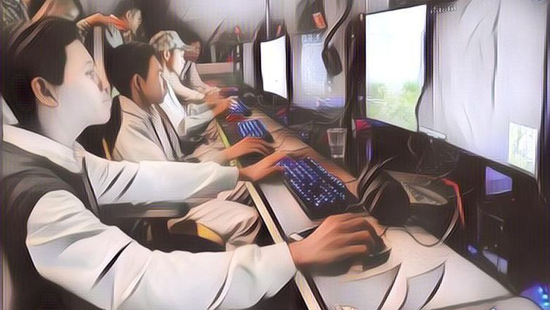 Hal-hal Unik Nan Lucu Berikut Ini Kerap Terjadi di Warnet! Generasi 90-an Pasti Relate!