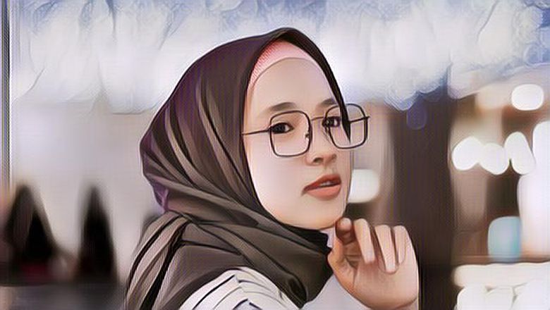 7 Potret Nissa Sabyan dari Masa Kecil Sampai Jadi Penyanyi Terkenal, Wajahnya Polos Banget Tapi Kok Ahsudahlah~