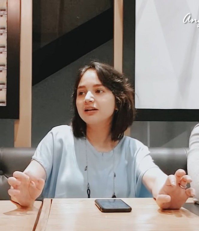 Sosoknya ABG Mencuri Perhatian