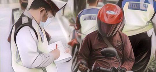 Kocak, Dua Pemuda Ini Kucing-Kucingan Gara-Gara Polisi Malas Turun dari Mobil