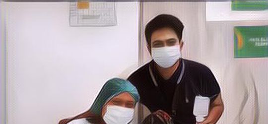 Suara Bergetar Adik Sapri Pantun, Saat Azani Keponakan yang Baru Lahir