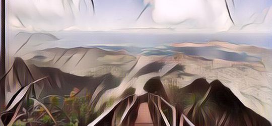 Ada Tangga Menuju Surga di Hawaii, Bisa Naik Menembus Awan dengan Pemandangan Luar Biasa