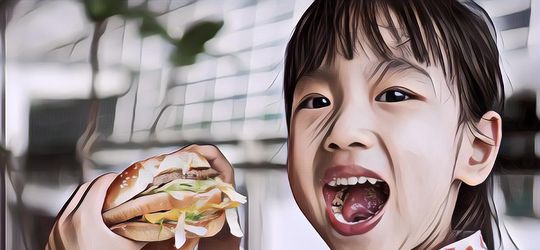 Jangan Sering-Sering Beri Anak Makanan Cepat Saji! Ini Alasannya