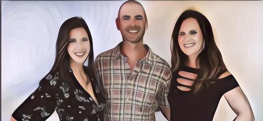 Duh Bikin Bingung! Wanita Dan Suaminya Ini Sama-Sama Melamar Wanita yang Sama