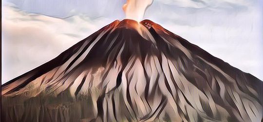 Semeru Erupsi Lagi, Ini 5 Cerita Horor di Gunung Tertinggi di Pulau Jawa