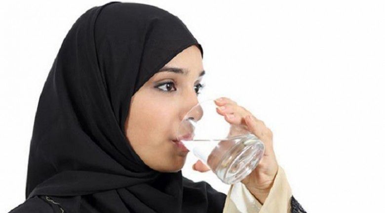 1. Memenuhi Kebutuhan Cairan