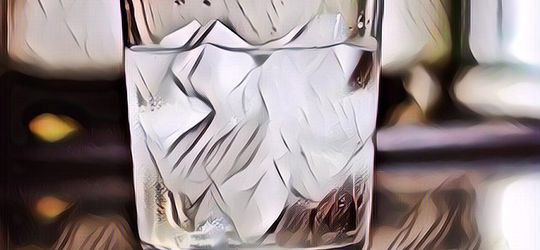 Apa Sih Bedanya Es Batu dari Air Matang dan Air Mentah?