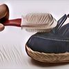 Punya Sepatu Berbahan Suede? Berikut 6 Tips Cara Merawatnya Agar Selalu Bersih dan Awet
