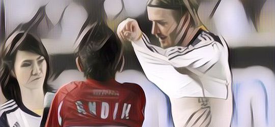 Tahukah Kamu Kalau Ini Sejarahnya Pemain Sepak Bola Suka Tukar Jersey Usai Pertandingan