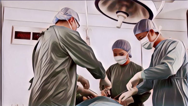 Kenapa Dokter Pakai Warna Hijau Saat Operasi Bukannya Putih?