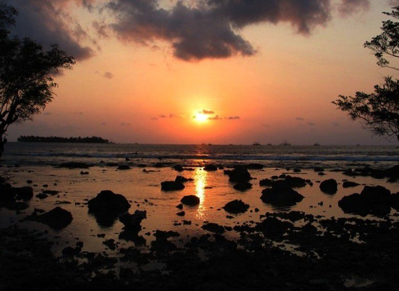 3. Melihat sunrise dan sunset