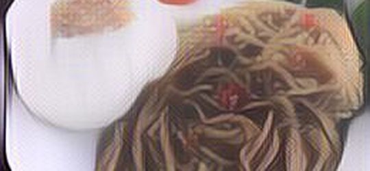 Berhenti Sekarang Juga! Kebiasaan Makan Mie Instan Campur Nasi Ternyata Berbahaya Banget