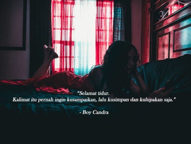 Kalo dia memilih untuk diam, akhirnya begini deh kata-kata jatuh cinta pada sahabat yang diungkapkan.