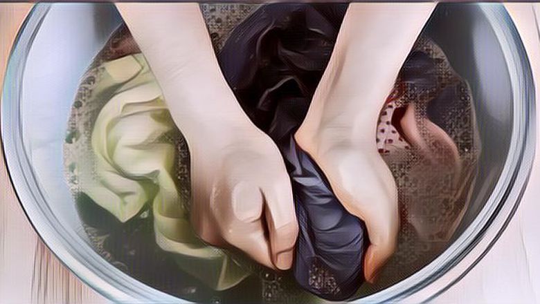 3 Cara Menghilangkan Jamur pada Pakaian Supaya Penampilan Maksimal