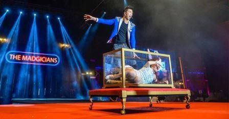 3. Mampu memanipulasi persepsi semua orang