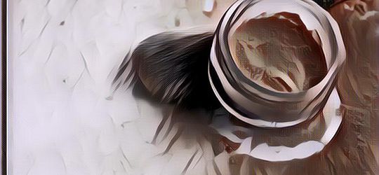 Rekomendasi Bedak Tabur untuk Kulit Berminyak yang Bikin PD Seharian