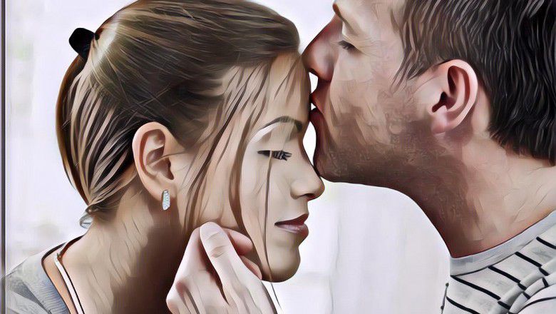 Kebiasaan Pria saat Ciuman dengan Pasangannya, Nggak Verbal Tapi Aksi