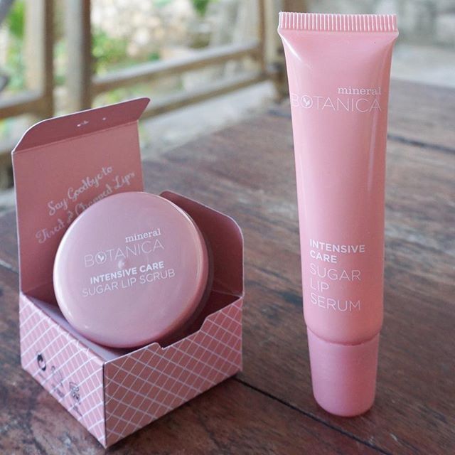 1. Mineral Botanica Sugar Lip Scrub Intensive Care