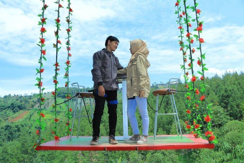 Berusaha jadi belahan hati