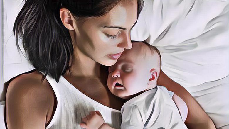 Viral Ibu Melahirkan di Halaman Rumah Sakit, Cek Fakta Sebenarnya