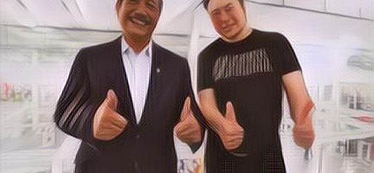 Nggak Sampai Sejuta, Harga Kaus Hitam yang Dipakai Elon Musk Saat Ketemu Opung Luhut