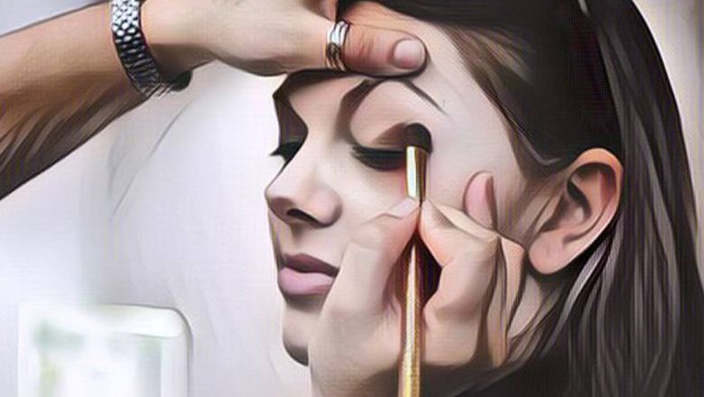 Keren! Wanita Ini Rias Wajah Pakai Sayuran, Hasilnya Bikin Takjub