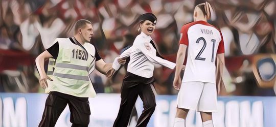 Hmm, Ternyata Mereka yang Menyusup di Laga Final Piala Dunia