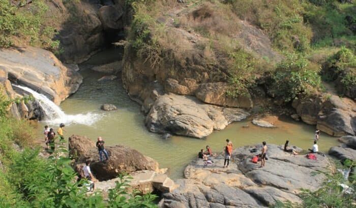 5. Wisata Alam Kahyangan