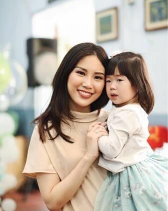 #Angela Tanoesoedibjo