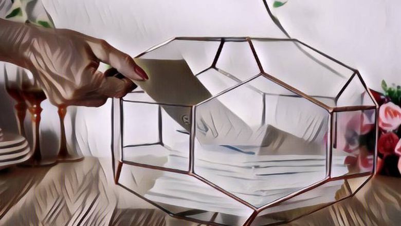 Kocak, Pernikahan Ini Pasang 2 Kotak Amplop Buat Bedain Amplop Orang Tua dan Anak