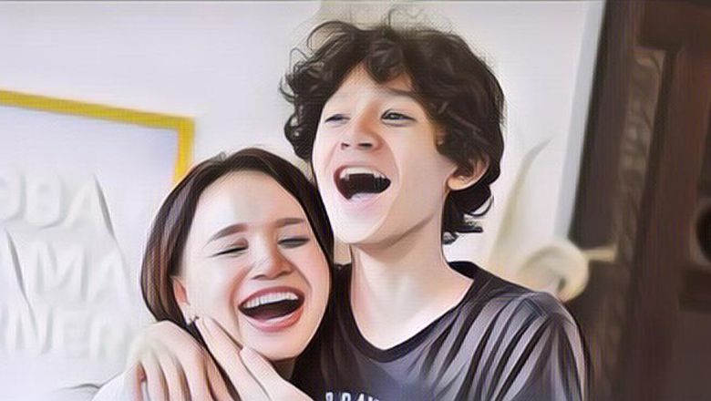 Foto Bareng Anak, Penampilan Rossa Menyita Perhatian Karena Terlihat Awet Muda