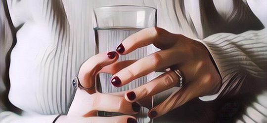 Tips Minum Air Putih saat Puasa, Biar Tetap Bugar Seharian