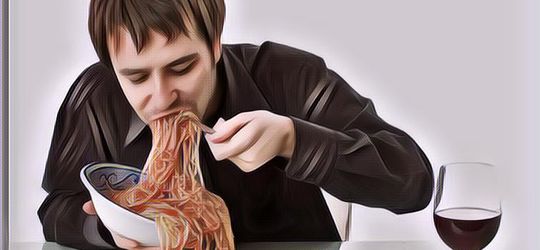 Makan di Atas Jam 8 Malam Bikin Gemuk? Cek Dulu Penjelasannya