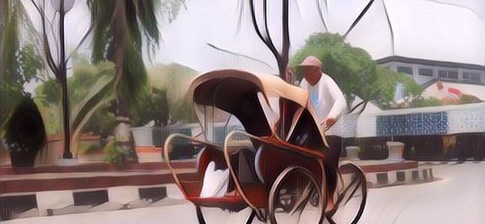 Merinding! Tukang Becak Ini Dapat Penumpang dari Saranjana, Uangnya Berubah Jadi Daun