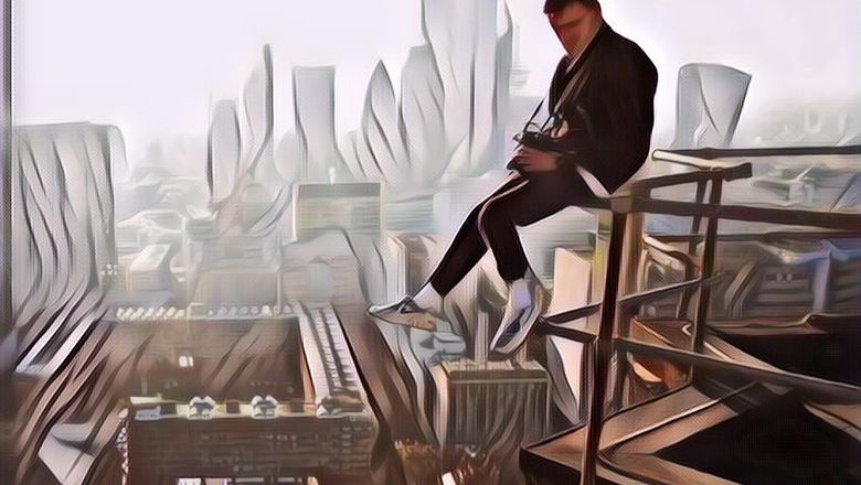 Mengenaskan! Influencer Ini Tiba-Tiba Jatuh dari Jembatan Setelah Bikin Konten Ekstrem